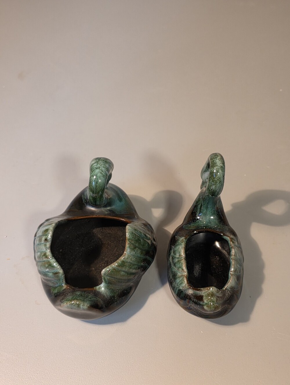 Vintage Blue Mountain Pottery Swans - Picture 8 of 9